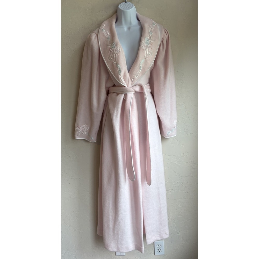 Vintage 80s Sarah Beth Pastel Pink Fleece Robe M Dressing Gown Coquette Beaded